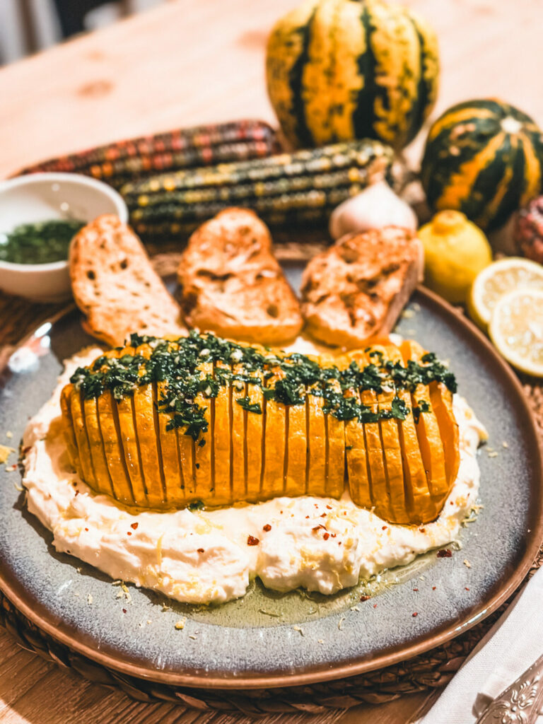 Butternutkürbis mit Feta Dip