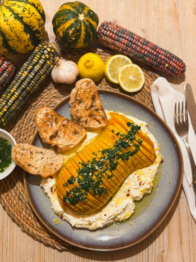 Butternutkürbis mit Feta aus dem Ofen
