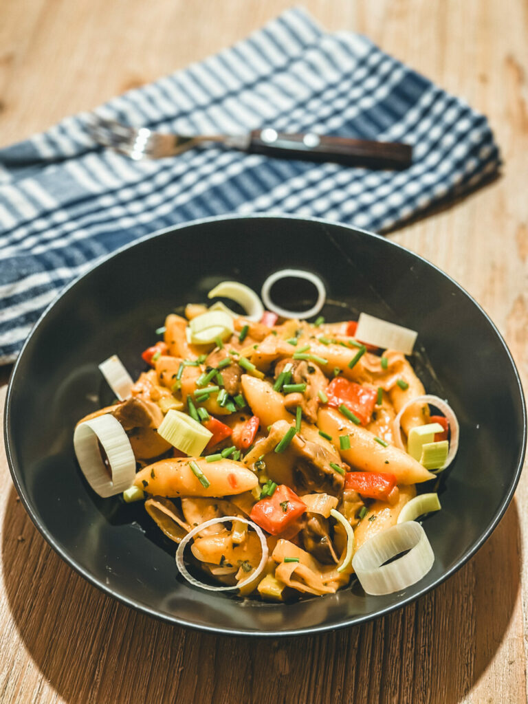 Schupfnudelpfanne mit Champignons